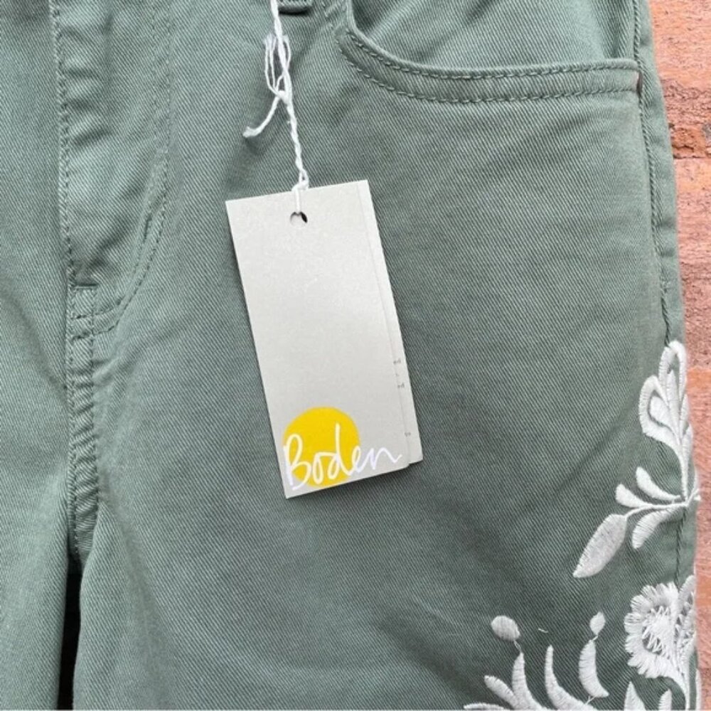 Boden Girlfriend Mid-rise Sage Green Floral Embroidered Jeans 4 Petite - Picture 5 of 5